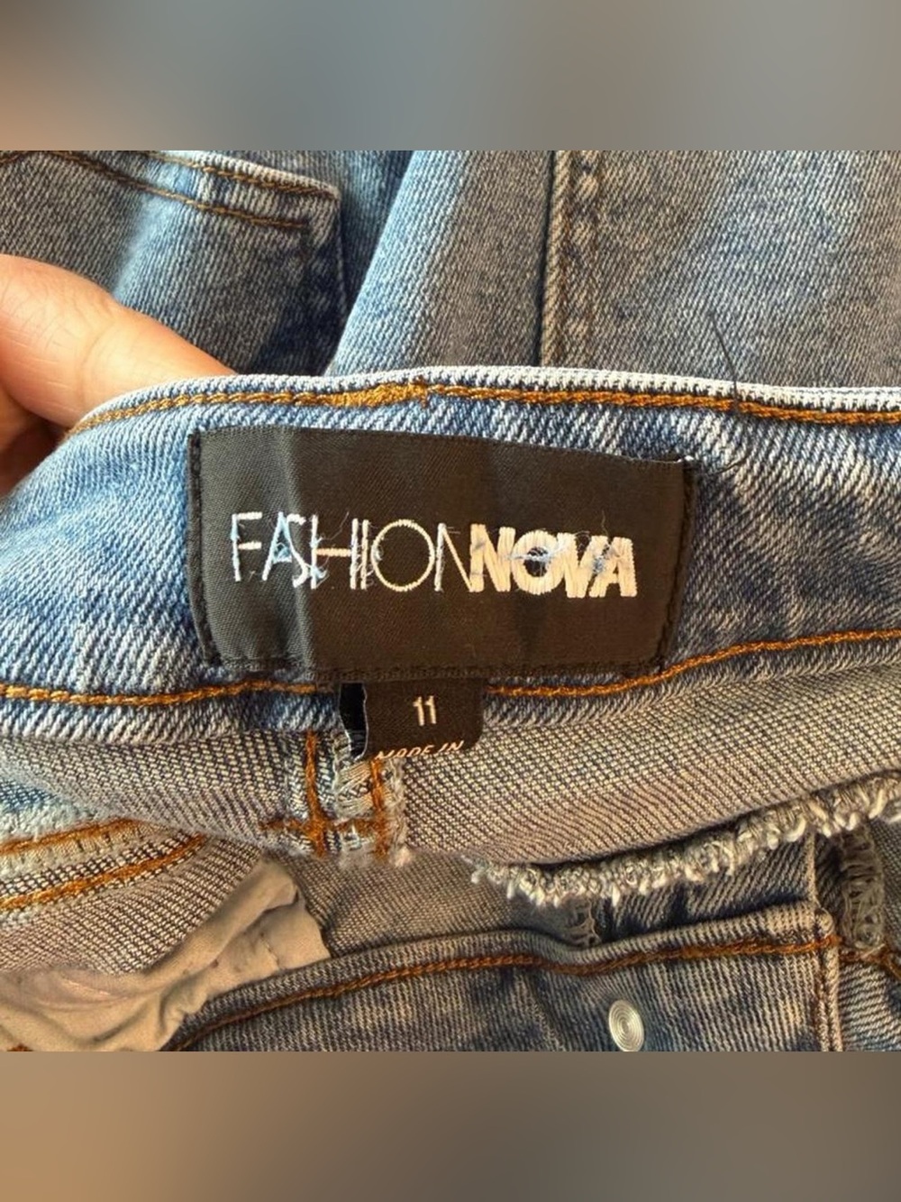 Fashion Nova Baggy Cargo Jeans | Size 11 - Picture 6 of 7